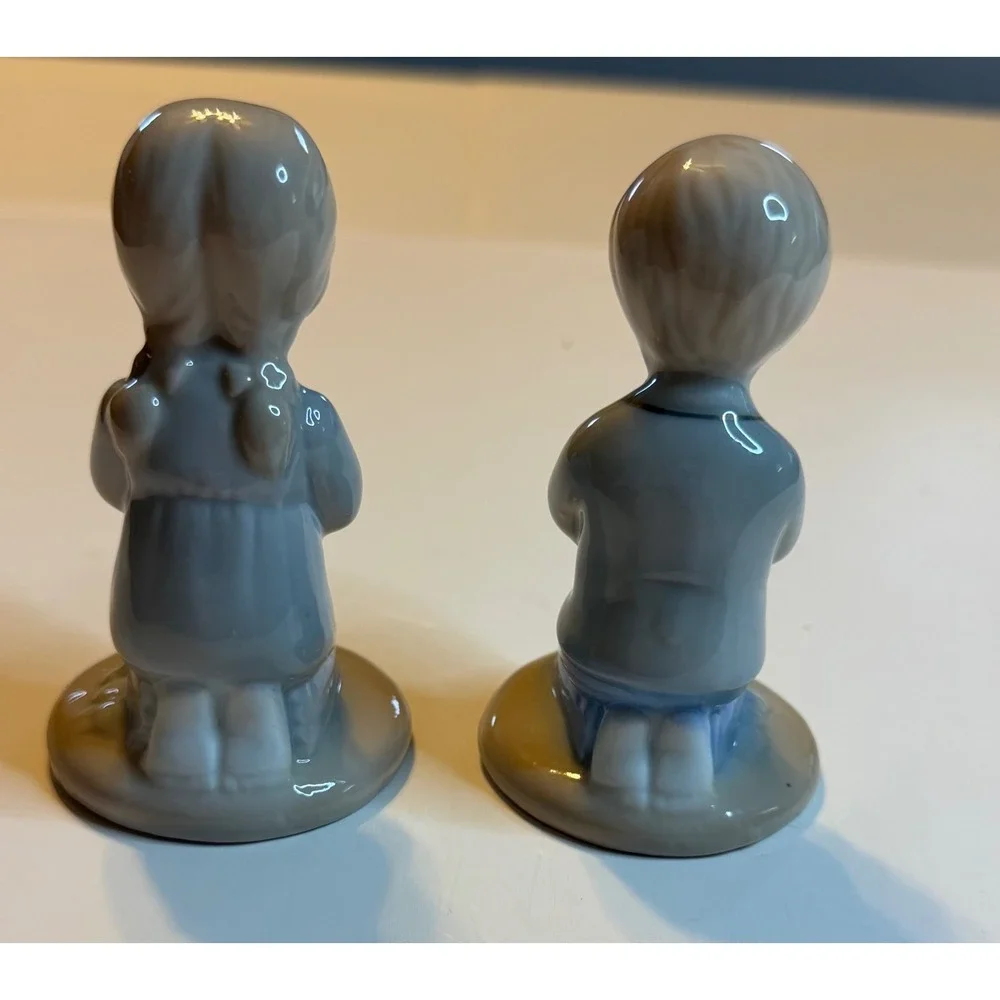 Vintage Praying Children Figurines Set of 2 Ceramic Boys‎ Girls Religious Decor